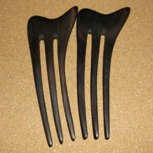 Amara Ebony 3 prong Oriental fork supplied  by Longhaired Jewels
